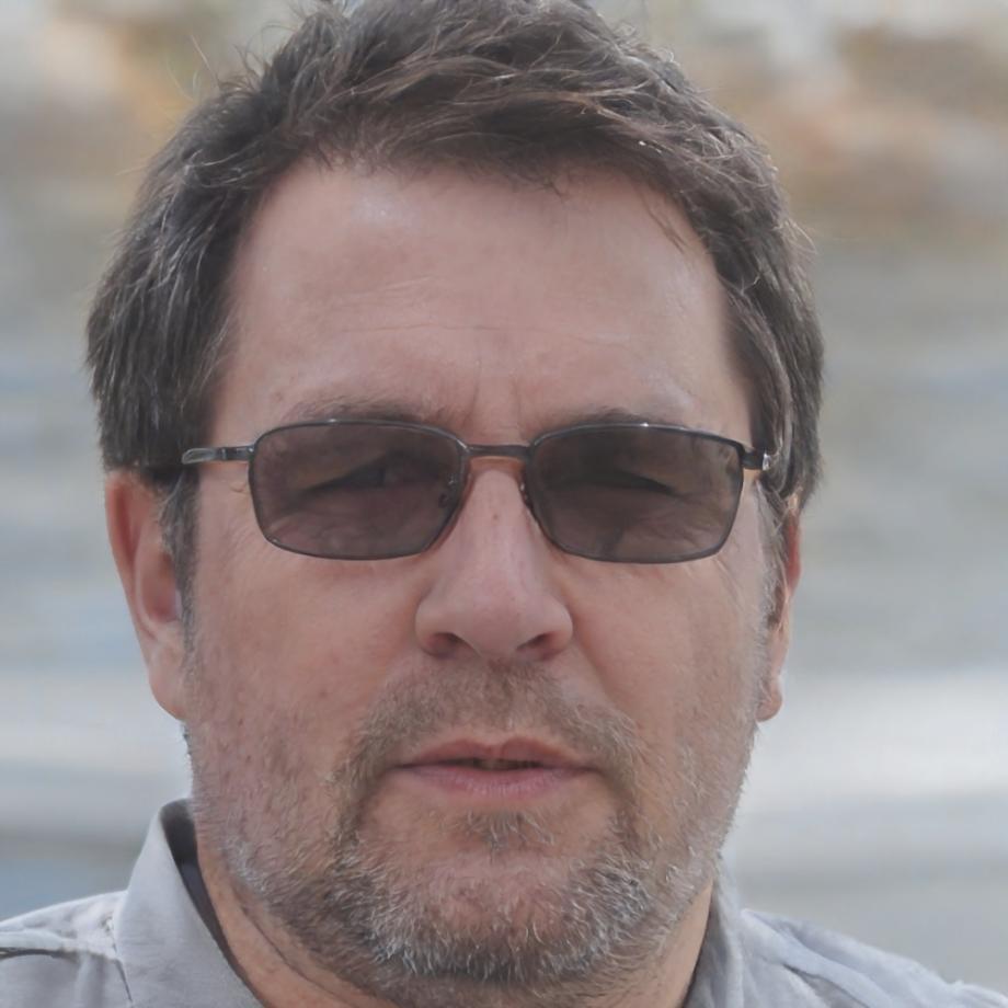 Dr. Andreas Müller